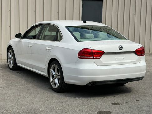 Used 2014 Volkswagen Passat 1.8T SE FWD image 8