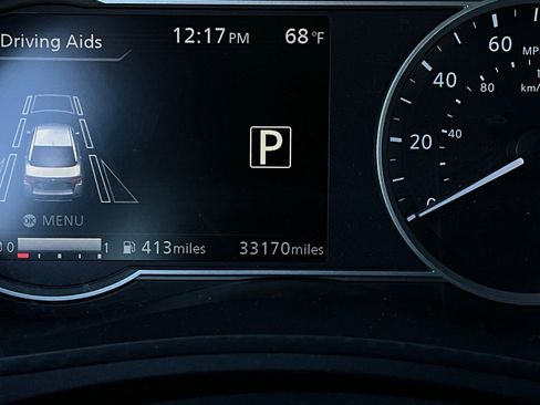 Used 2025 Nissan Versa SV image 31