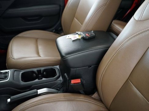 Used 2021 Jeep Gladiator Rubicon image 28