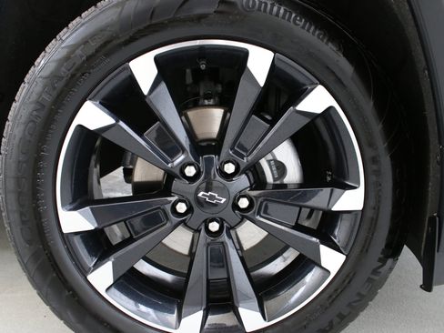 Certified 2025 Chevrolet Equinox RS w/ Safety and Technology Package image 33