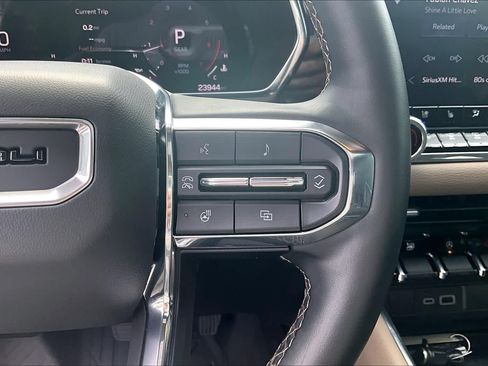 Used 2025 GMC Canyon Denali AWD/4WD image 25