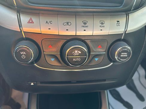 Used 2012 Dodge Journey R/T image 23