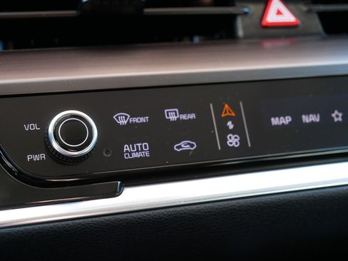 Certified 2023 Kia Sportage EX w/ EX Premium Package image 23