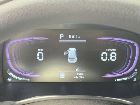 Used 2025 Kia Soul LX w/ LX Technology Package FWD image 38