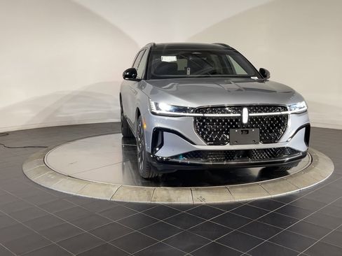 New 2024 Lincoln Nautilus Reserve w/ Equipment Group 202A image 3