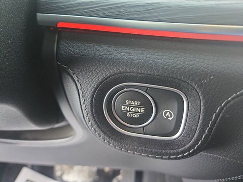 Used 2024 Mercedes-Benz GLE 350 4MATIC image 19