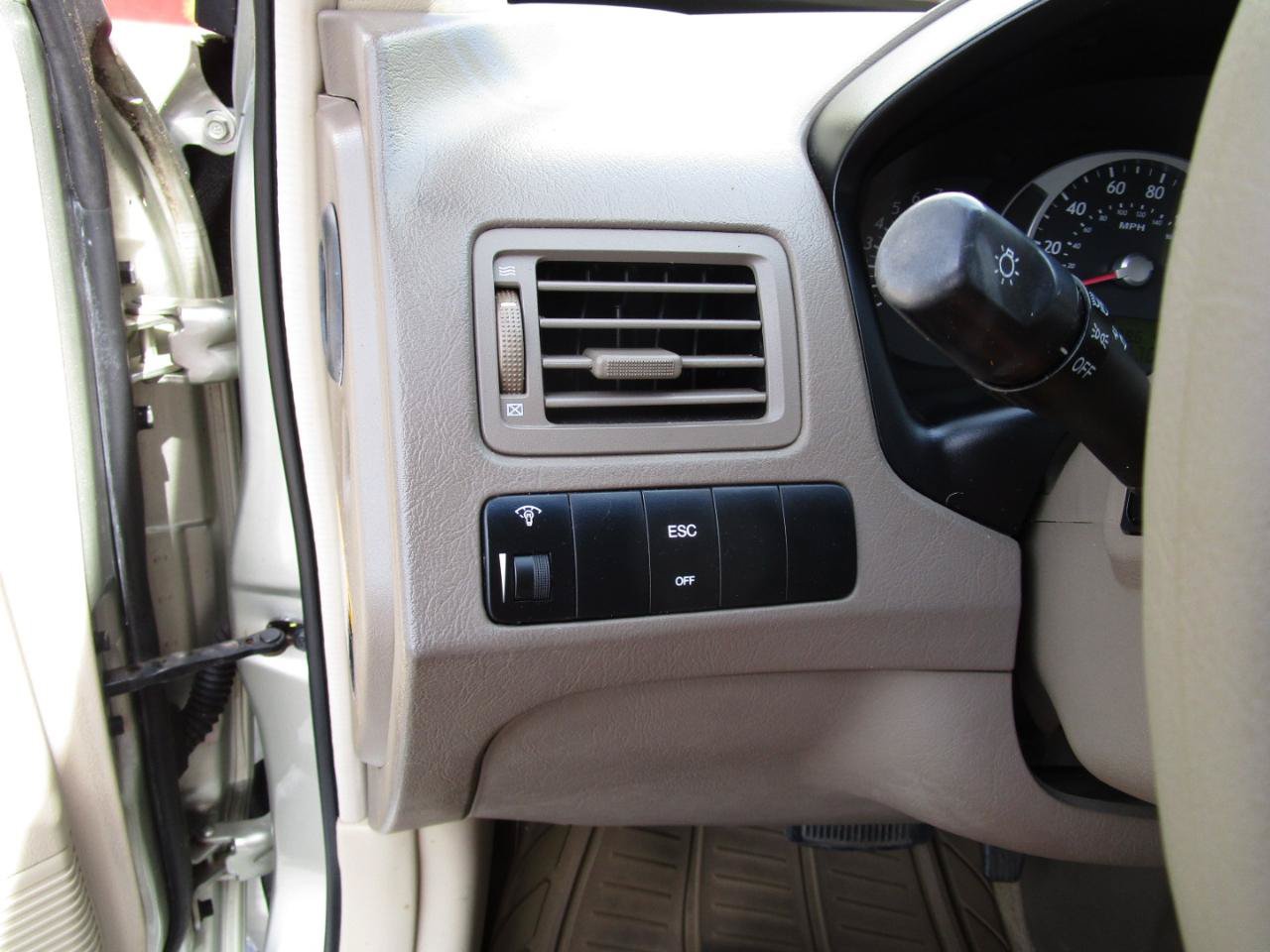 Used 2007 Hyundai Tucson GLS FWD image 12