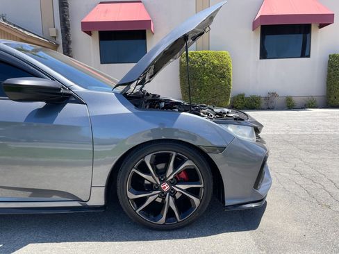 Used 2017 Honda Civic Sport image 31