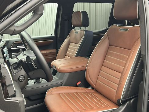 Used 2025 GMC Sierra 1500 Denali Ultimate image 34