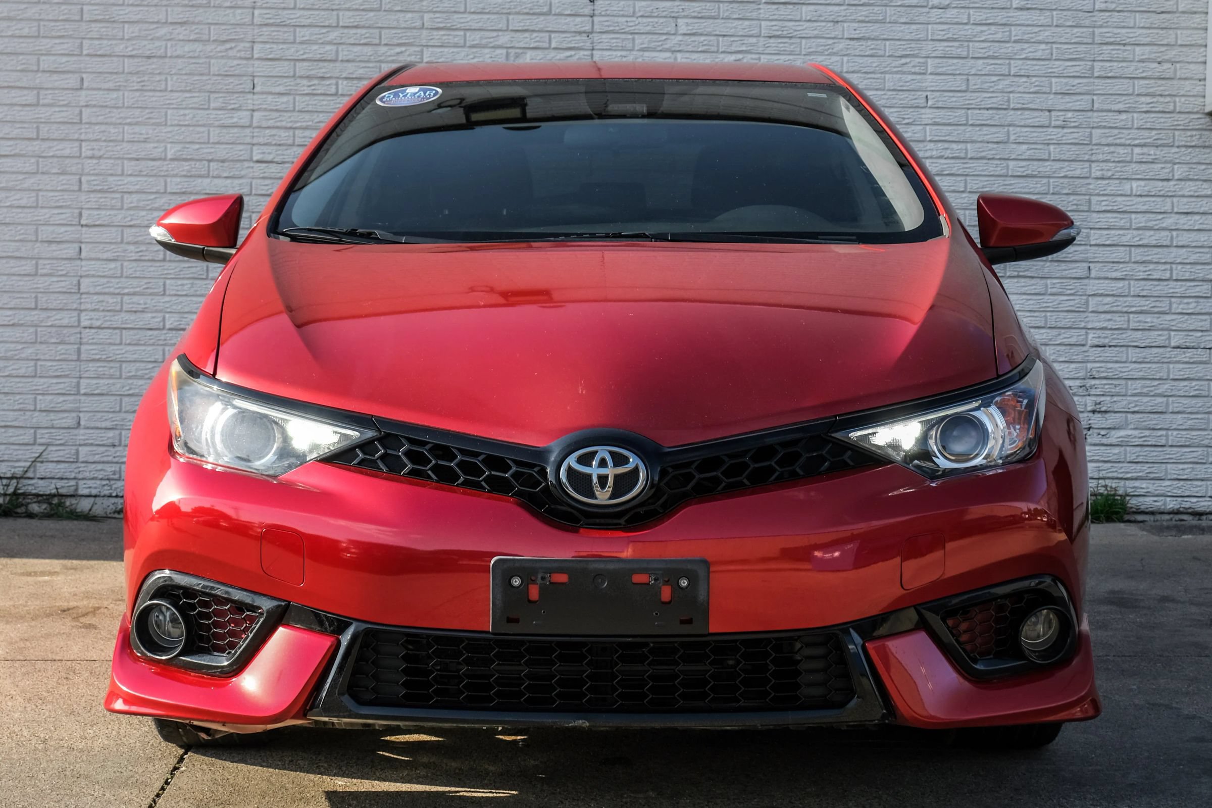 Used 2018 Toyota Corolla iM FWD image 4