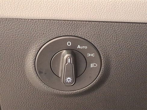 Used 2022 Volkswagen Taos SE w/ IQ.Drive SE Package image 26