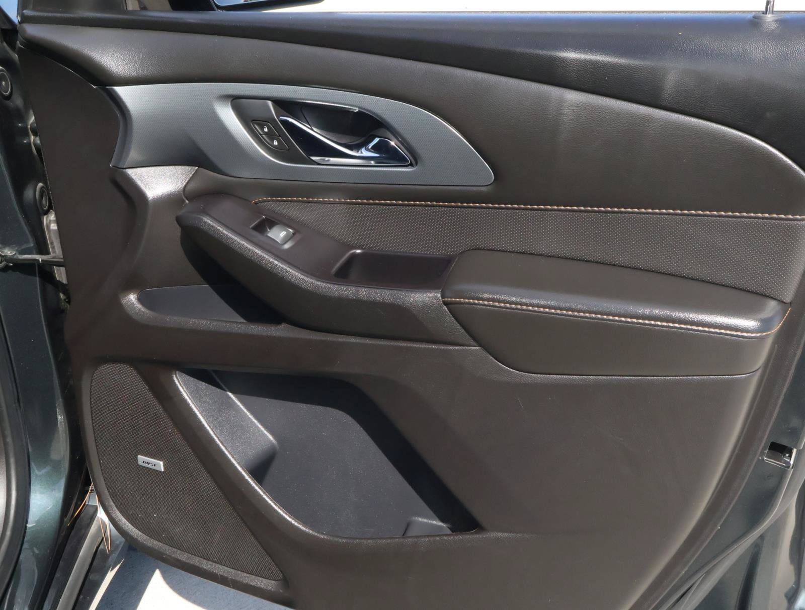 Used 2020 Chevrolet Traverse Premier FWD image 18