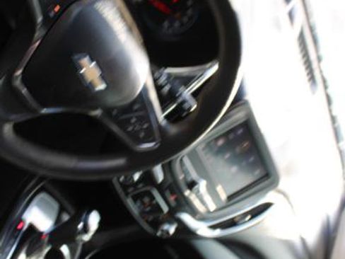 Used 2020 Chevrolet Equinox LT w/ LPO, Floor Liner Package image 11