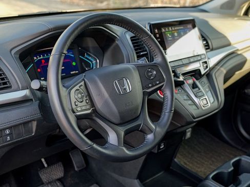 Used 2023 Honda Odyssey EX-L image 21