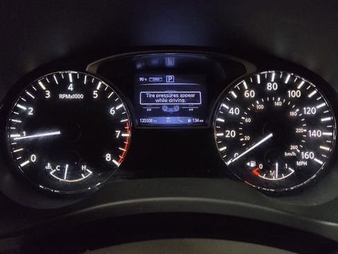 Used 2018 Nissan Pathfinder SL w/ Midnight Edition Package AWD/4WD image 23
