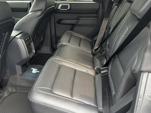 New 2025 Ford Bronco Badlands image 19