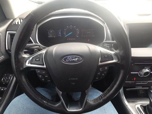 Used 2018 Ford Edge Titanium w/ Equipment Group 301A image 39