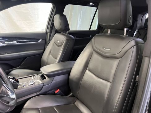 Used 2023 Cadillac XT6 Premium Luxury w/ Technology Package image 15