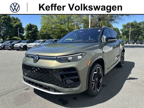New 2026 Volkswagen Tiguan SEL R-Line AWD/4WD image 1