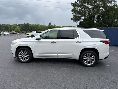 Used 2020 Chevrolet Traverse High Country FWD image 8