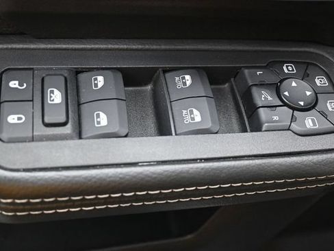 Used 2025 RAM 2500 Big Horn AWD/4WD image 7