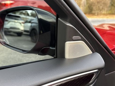 Used 2023 INFINITI Q50 Sensory image 16