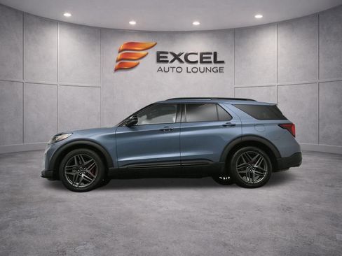 Used 2025 Ford Explorer ST AWD/4WD image 45