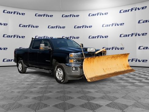 Used 2018 Chevrolet Silverado 2500 LT w/ LT Convenience Package AWD/4WD image 8