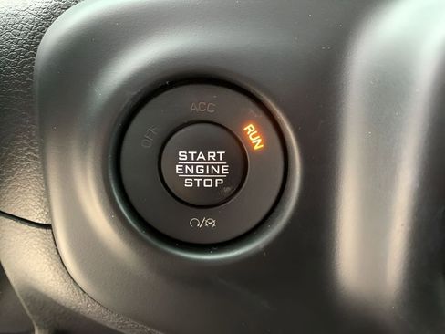 Used 2021 Jeep Wrangler Unlimited Sport image 24