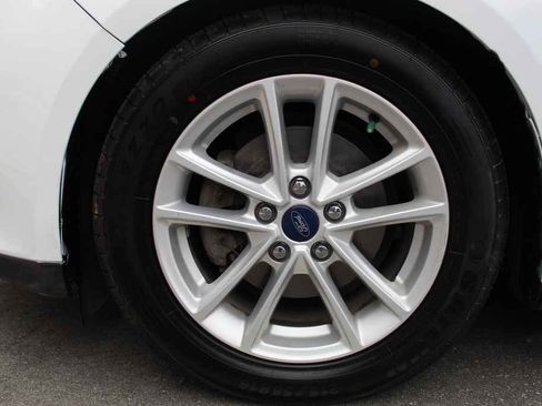 Used 2018 Ford Focus SE image 28