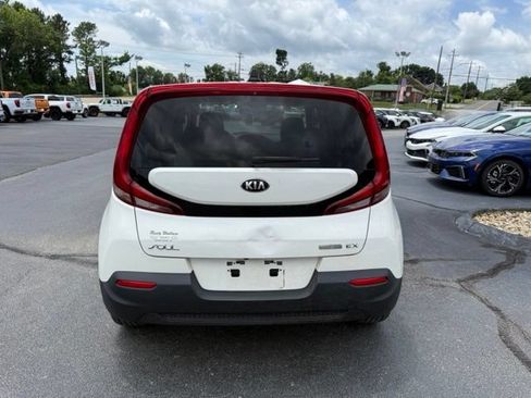 Used 2021 Kia Soul EX FWD image 5