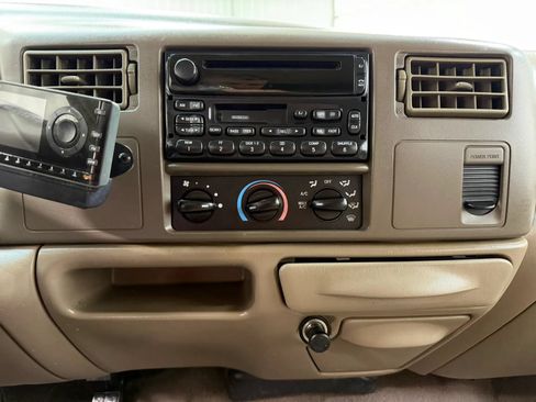 Used 2000 Ford F250 2WD Crew Cab Super Duty image 21