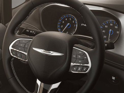 New 2026 Chrysler Pacifica Select image 22