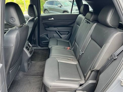 Used 2020 Volkswagen Atlas Cross Sport SE FWD image 25