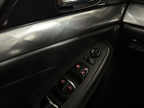 Used 2019 Nissan Maxima 3.5 SV w/ Floor Mat Group FWD image 16
