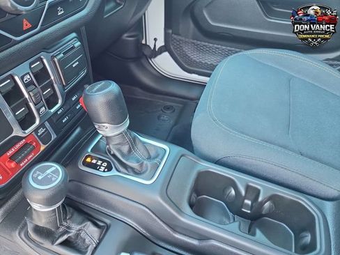 Used 2024 Jeep Gladiator Sport AWD/4WD image 24