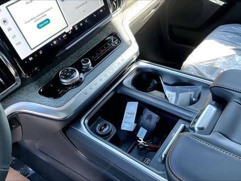 New 2026 Ford Expedition Tremor image 5