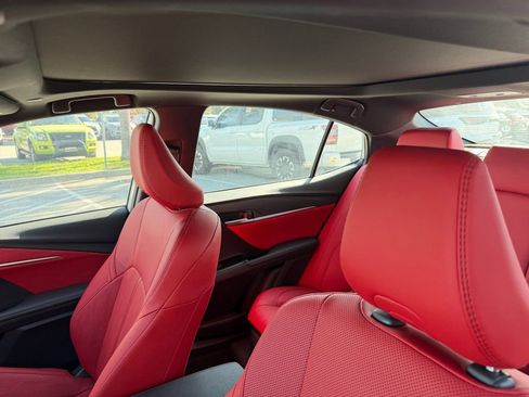 Used 2025 Toyota Camry XSE image 15