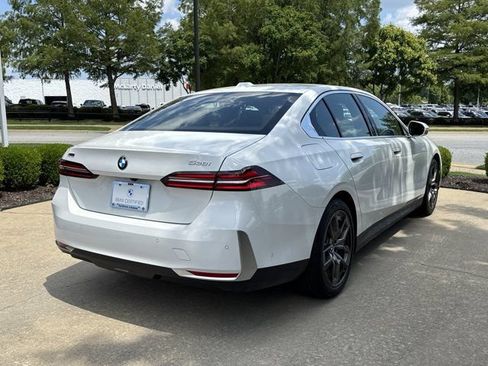 Used 2026 BMW 530i xDrive AWD/4WD image 5