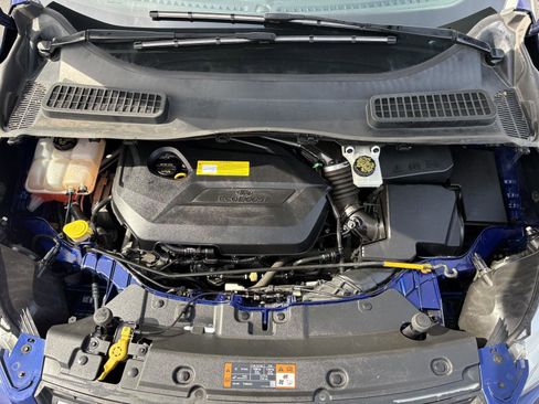 Used 2015 Ford Escape SE image 25