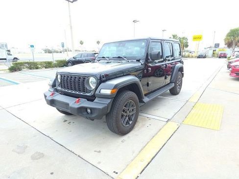 Used 2024 Jeep Wrangler Sport S image 9
