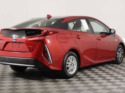 Used 2020 Toyota Prius Prime LE FWD image 11
