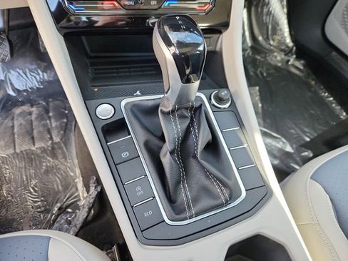 New 2026 Volkswagen Jetta SE image 13