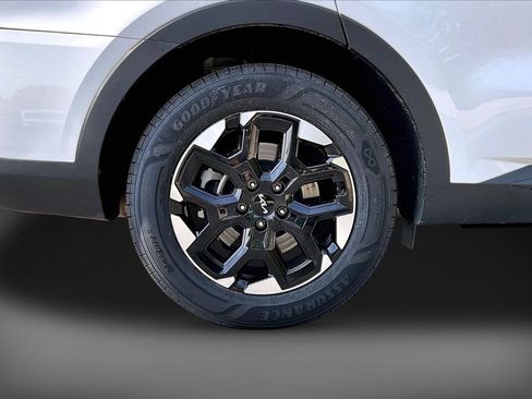 Used 2025 Kia Sorento S w/ Panoramic Sunroof Package FWD image 37