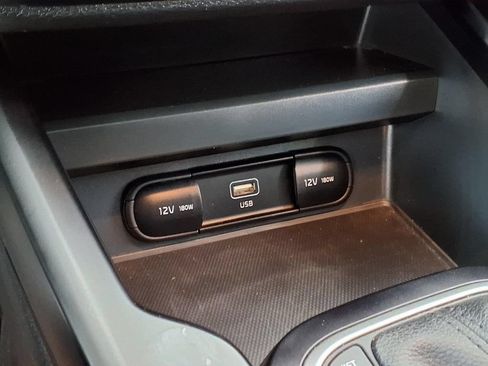 Used 2024 Kia Soul LX w/ Option Group 015 FWD image 10