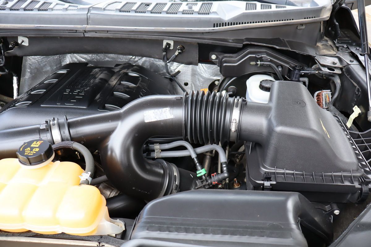 Used 2015 Ford F150 Lariat AWD/4WD image 39