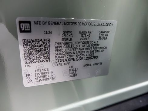 Used 2025 Chevrolet Equinox LT w/ Midnight Edition image 33