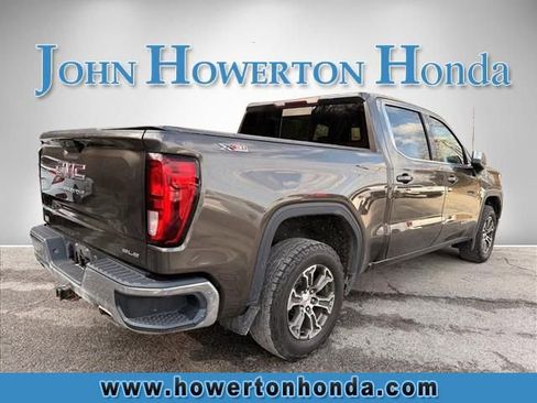 Used 2020 GMC Sierra 1500 SLE w/ SLE Value Package image 3