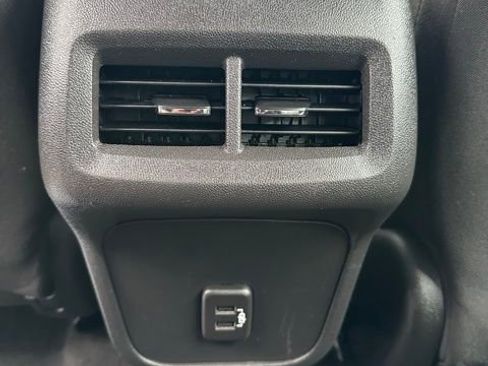 Certified 2024 Chevrolet Equinox LS w/ Driver Confidence II Package image 32