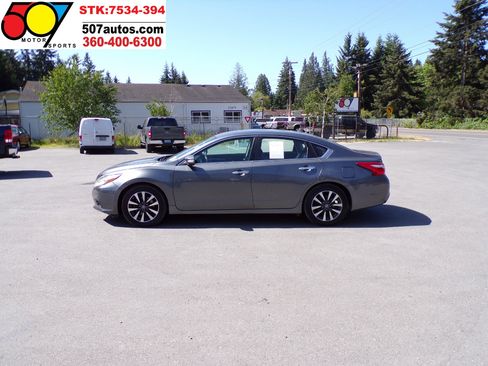 Used 2017 Nissan Altima 2.5 SL image 2